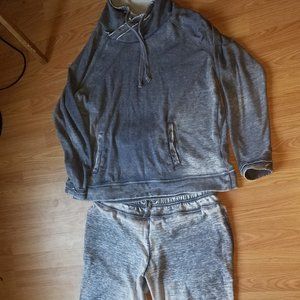 Loungy Workout Matched Set Mineral Wash Green Tea Jogger Top Pants Denim Blue